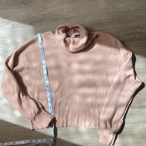 COPY - Turtle neck cropped blouse
